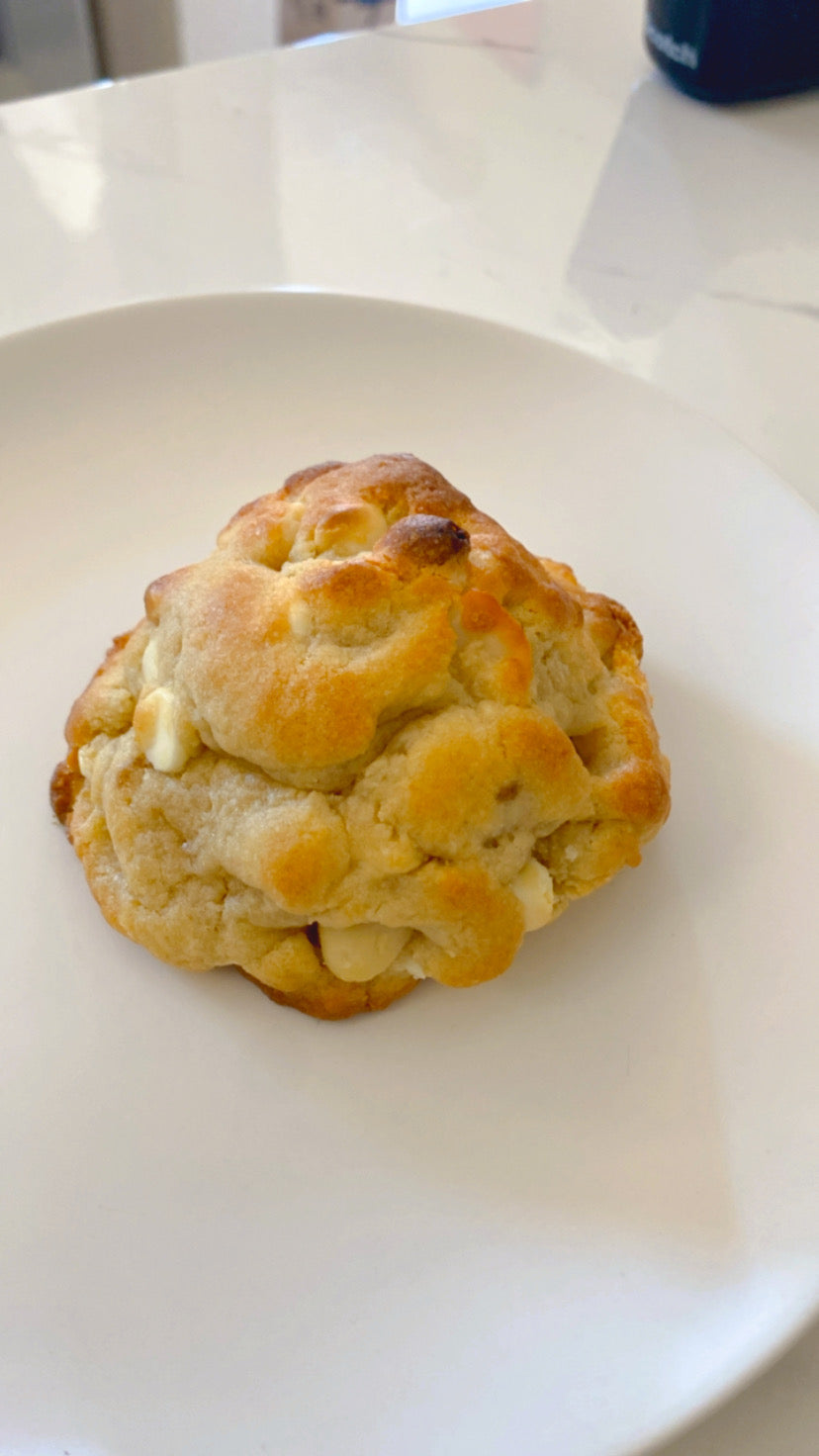 Macadamia cookie