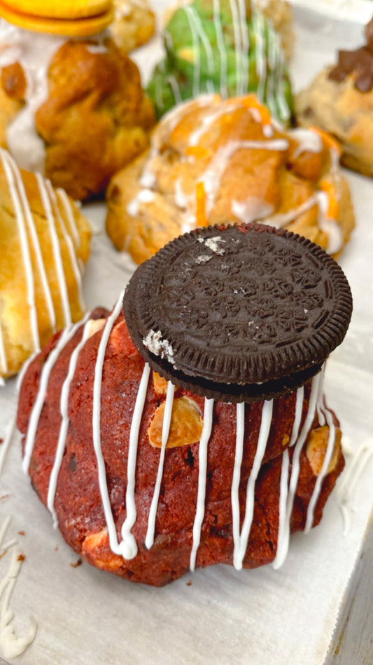 Red velvet cookie