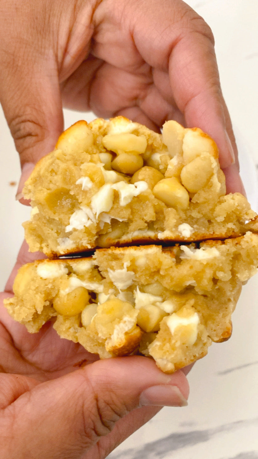 Macadamia cookie