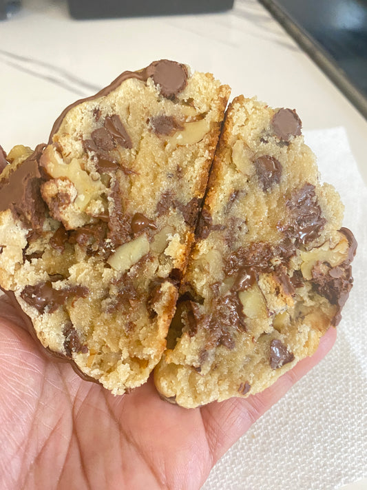 Chocolate chips & walnuts NY style cookies